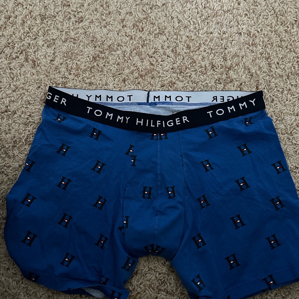 Tommy Hilfiger Men's Boxer Briefs - Gray, Blue, and dark  blue  size L/ NWOT - Picture 3 of 4